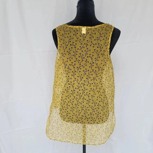 Women's Old Navy Yellow Flower Chiffon Blouse Sleeveless Sheer Top Sz Medium M - Picture 3 of 9